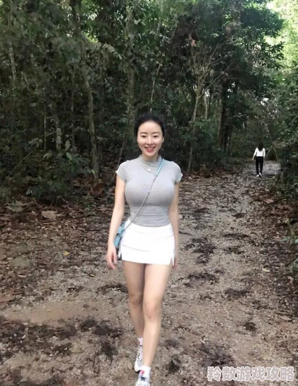 欧美少妇熟女的魅力与风情她们不仅外表优雅，更有着丰富的生活阅历和独特的个人魅力